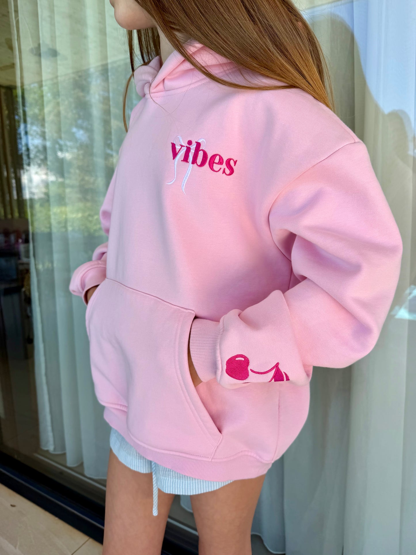 "My vibe" hoodie in Cotton Candy