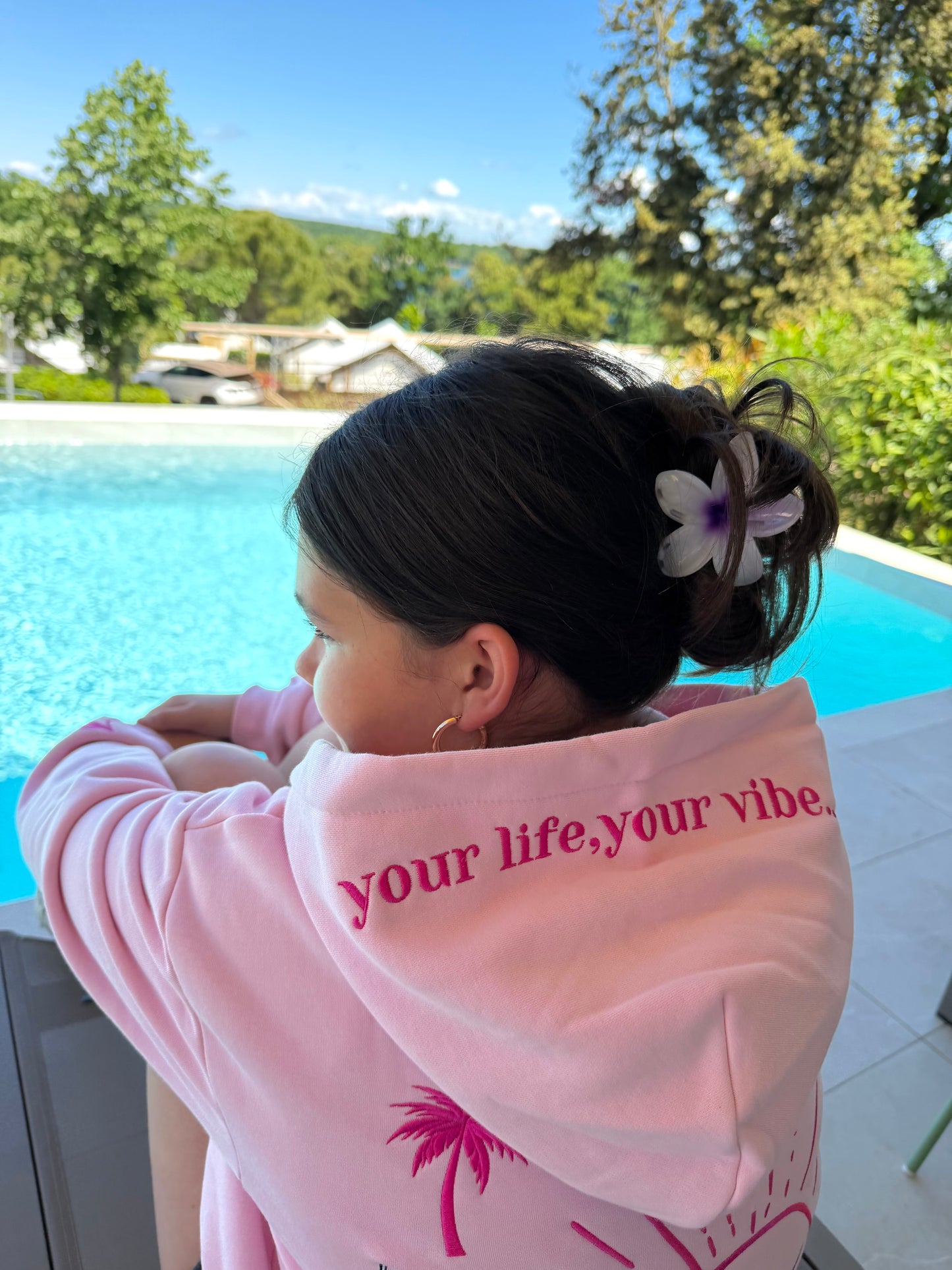 "My vibe" hoodie in Cotton Candy