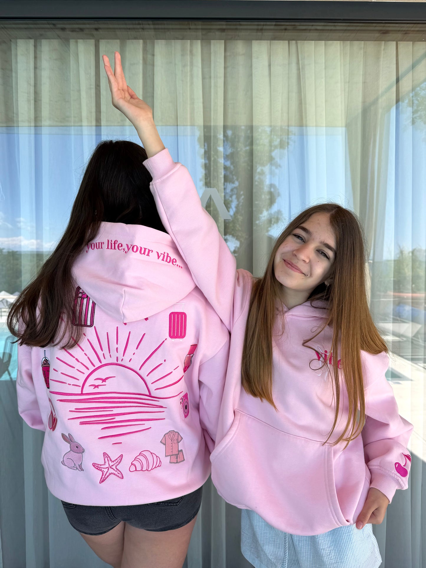 "My vibe" hoodie in Cotton Candy